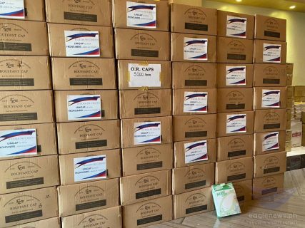 INC-donation-to-QC-08-427x320 INC-donation-to-QC-08-427x320